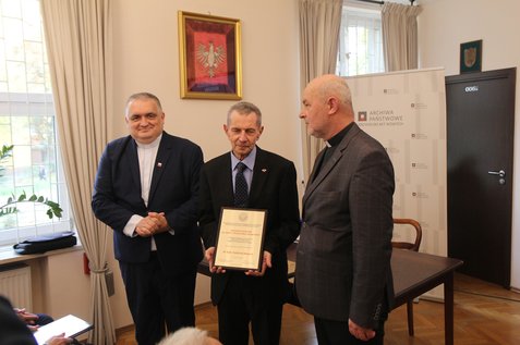Warszawa: międzynarodowa konferencja naukowa Duszpasterstwo polonijne wczoraj i dziś. „Kapelani wojskowi”