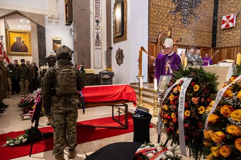 Warszawa: uroczystości pogrzebowe śp. płk. Zbigniewa Ostoja Rylskiego „Brzozy”