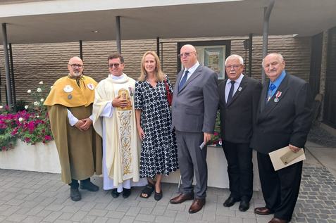 Los Angeles: odsłonięto tablicę upamiętniającą Kapelanów Katyńskich